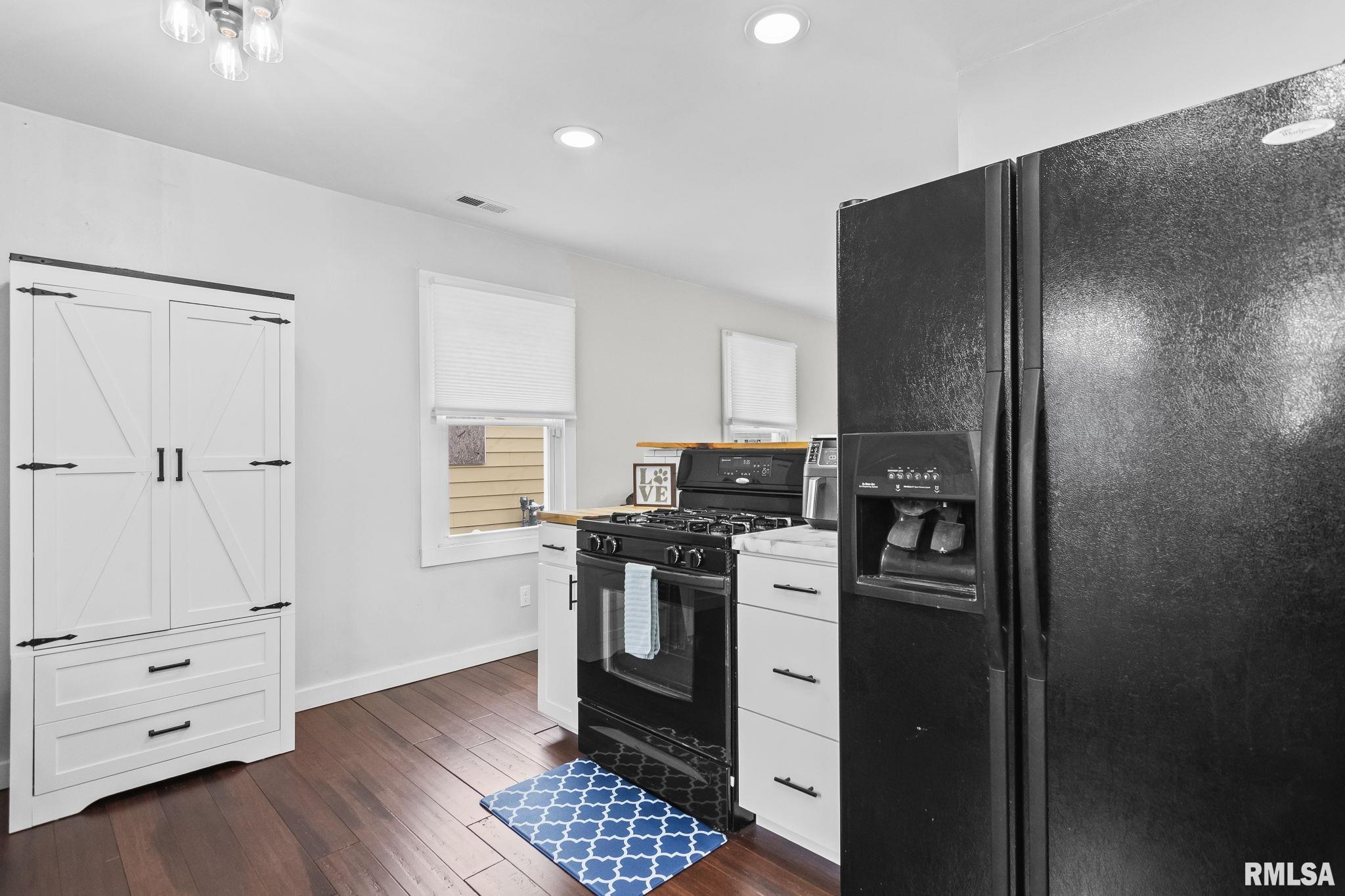 2314 Ramsey Road Springfield, IL 62702 - Photo 11 of 30