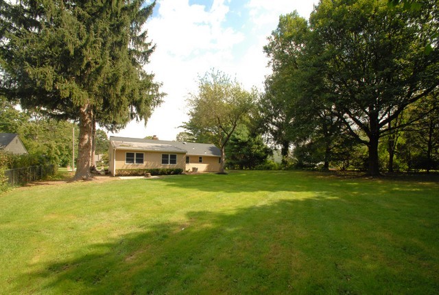 152 Rutledge Drive Middletown, NJ 07701 - Photo 1 of 3 Primary Photo