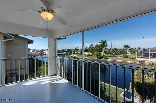 $900,000 | 425 Southwest 47th Terrace, Unit 58, Cape Coral, FL 33914