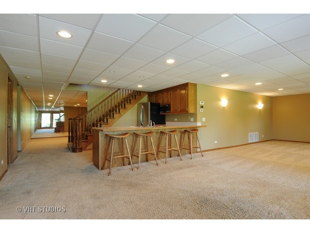 3737 Wolf Road Oswego, IL 60543 - Photo 14 of 25 a view of entryway