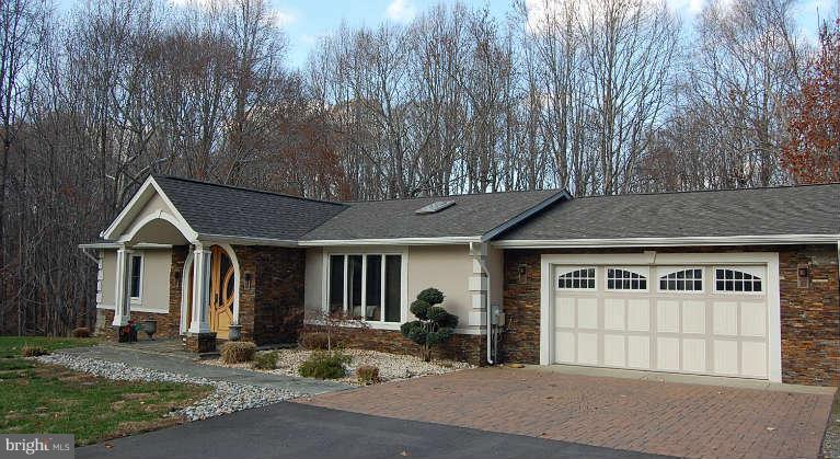 128 South River Clubhouse Road Edgewater, MD 21037 - Photo 2 of 30 Exterior (Front)