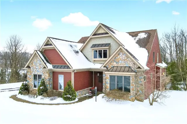 $899,943 | 85 Ryan's Lane, Rostraver Township, PA 15012