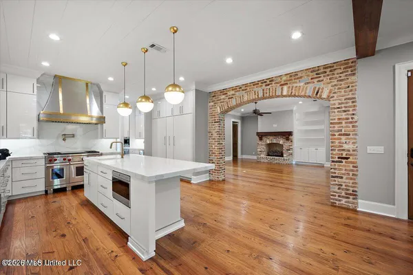 $921,300 | 404 Edgewood Drive, Madison, MS 39110