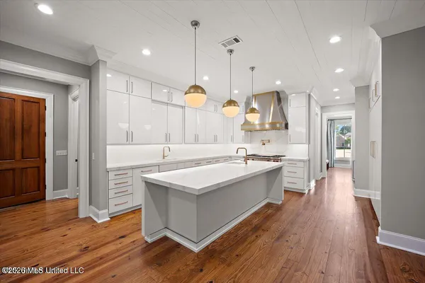 $921,300 | 404 Edgewood Drive, Madison, MS 39110