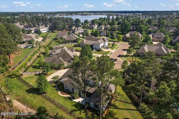 $921,300 | 404 Edgewood Drive, Madison, MS 39110