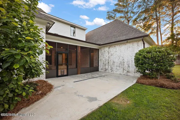 $921,300 | 404 Edgewood Drive, Madison, MS 39110