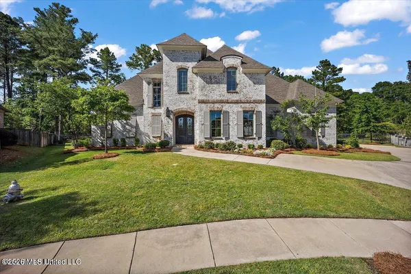 $921,300 | 404 Edgewood Drive, Madison, MS 39110