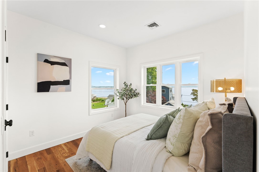 41 Burnett Road Warwick, RI 02889 - Photo 28 of 36 Gallery Image 28
