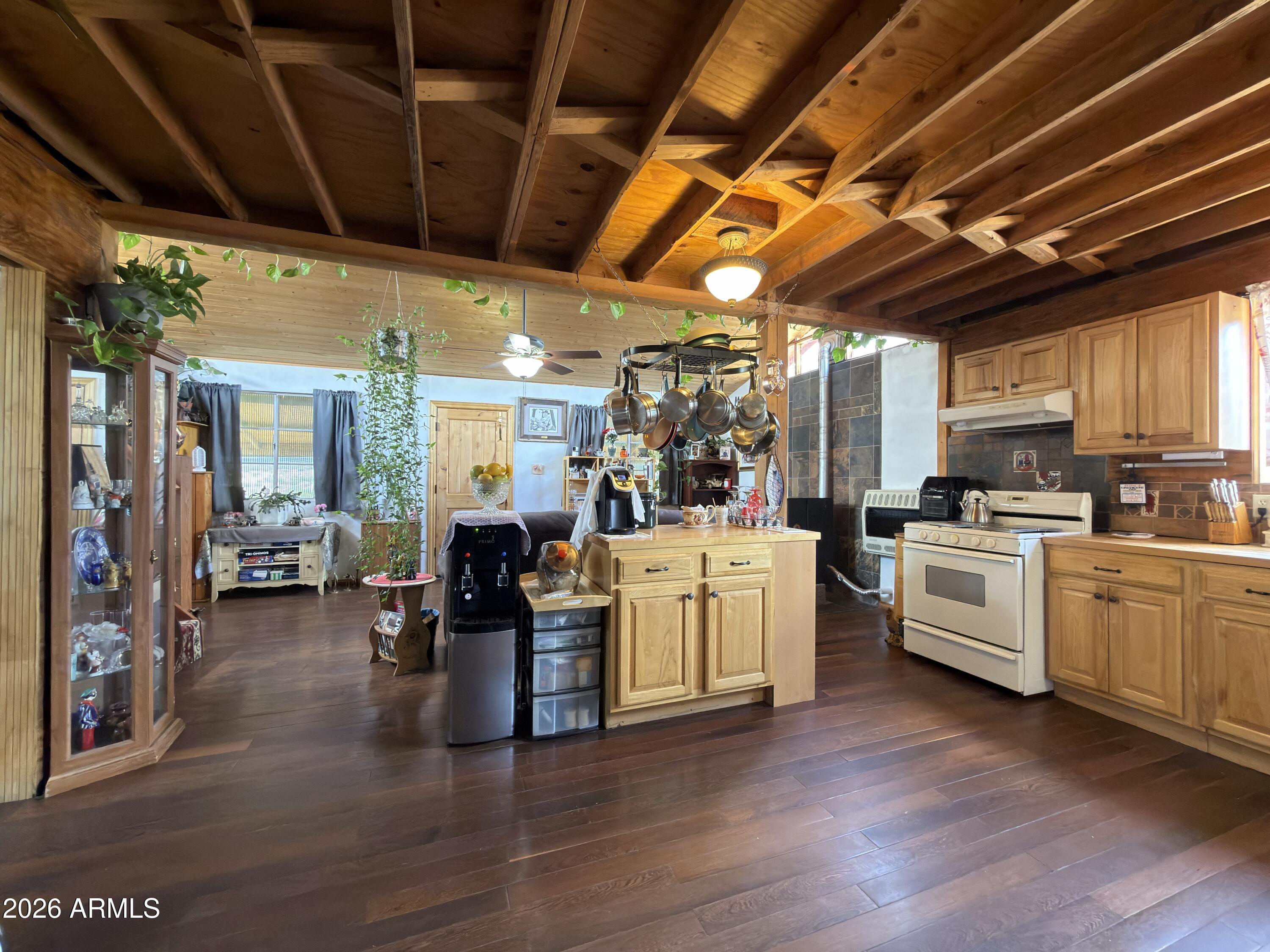 21750 Ranch Road Williams, AZ 86046 - Photo 10 of 47 Kitchen
