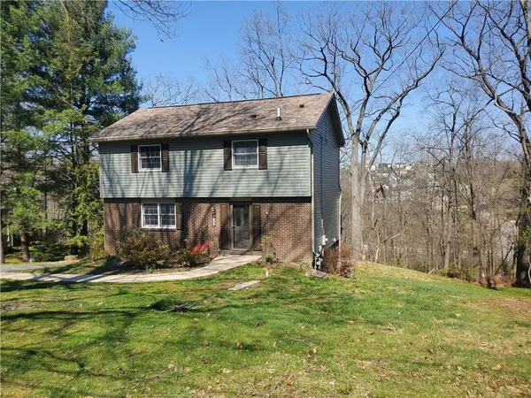 $388,900 | 1109 Woodhill Drive, Gibsonia, PA 15044