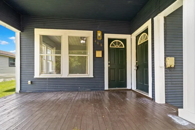 $114,900 | 408 West Trinity Street, Groesbeck, TX 76642