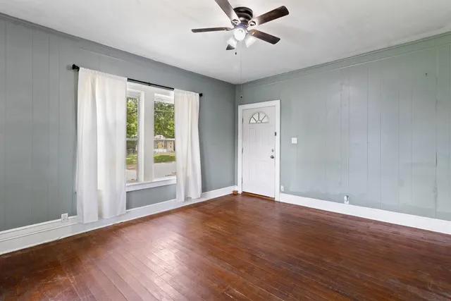 $114,900 | 408 West Trinity Street, Groesbeck, TX 76642