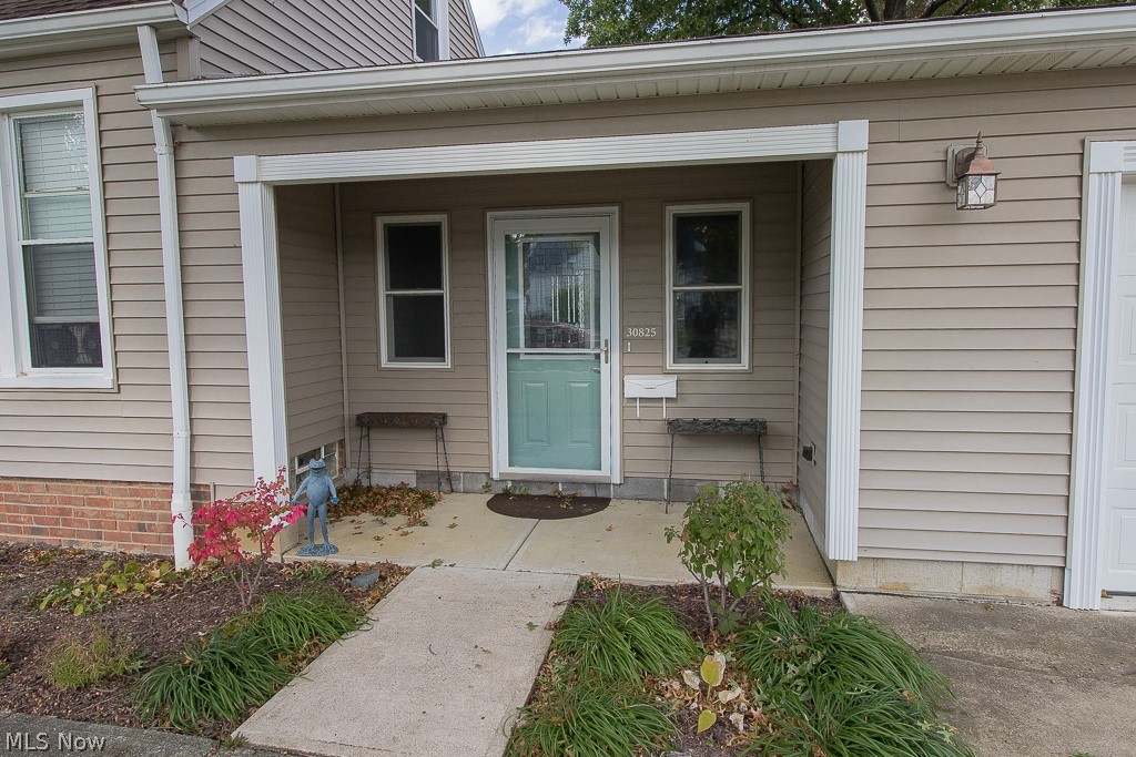 30825 Clarmont Road Willowick, OH 44095 - Photo 5 of 28