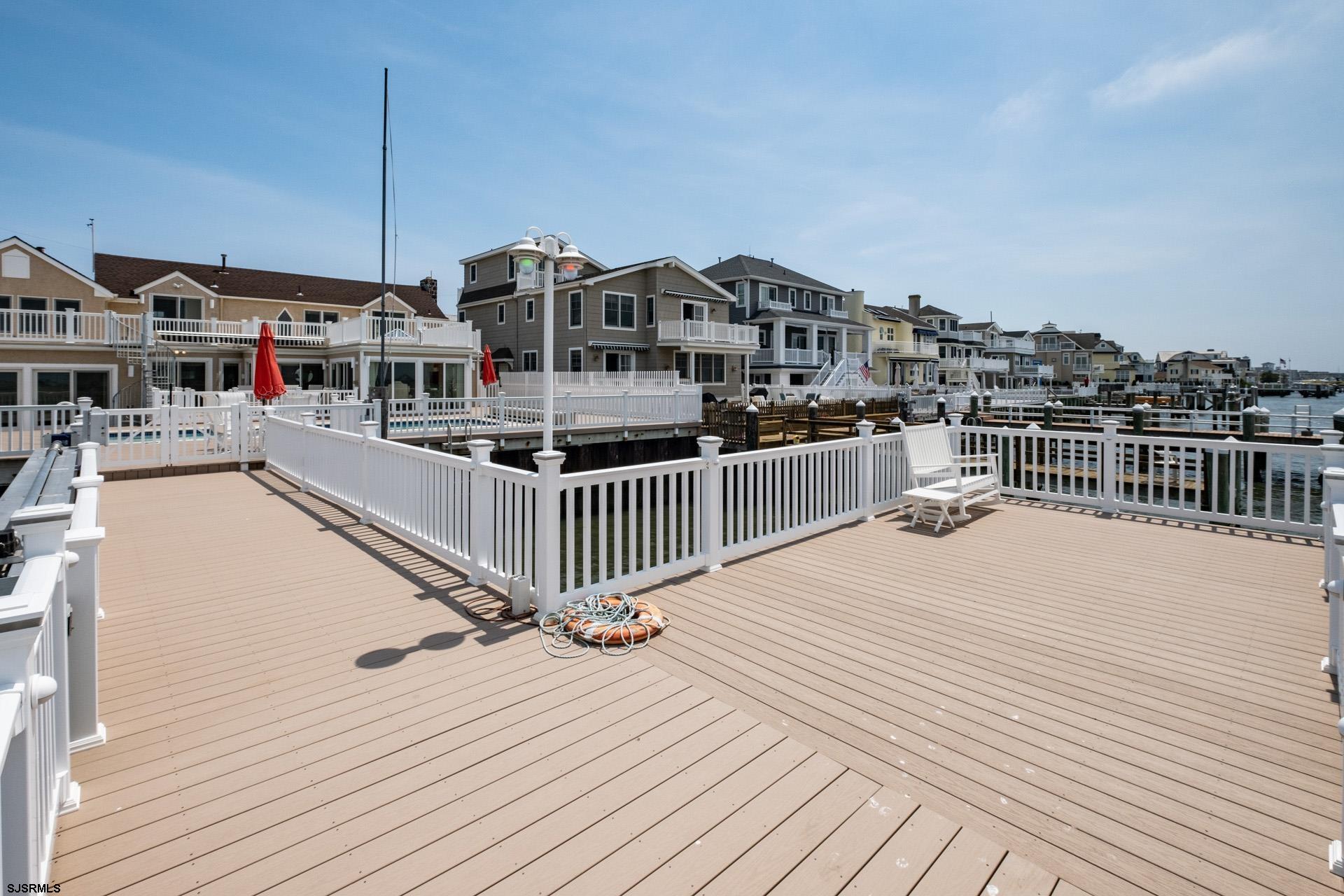 232 Bay Road Ocean City, NJ 08226 - Photo 27 of 32 a view of a roof deck