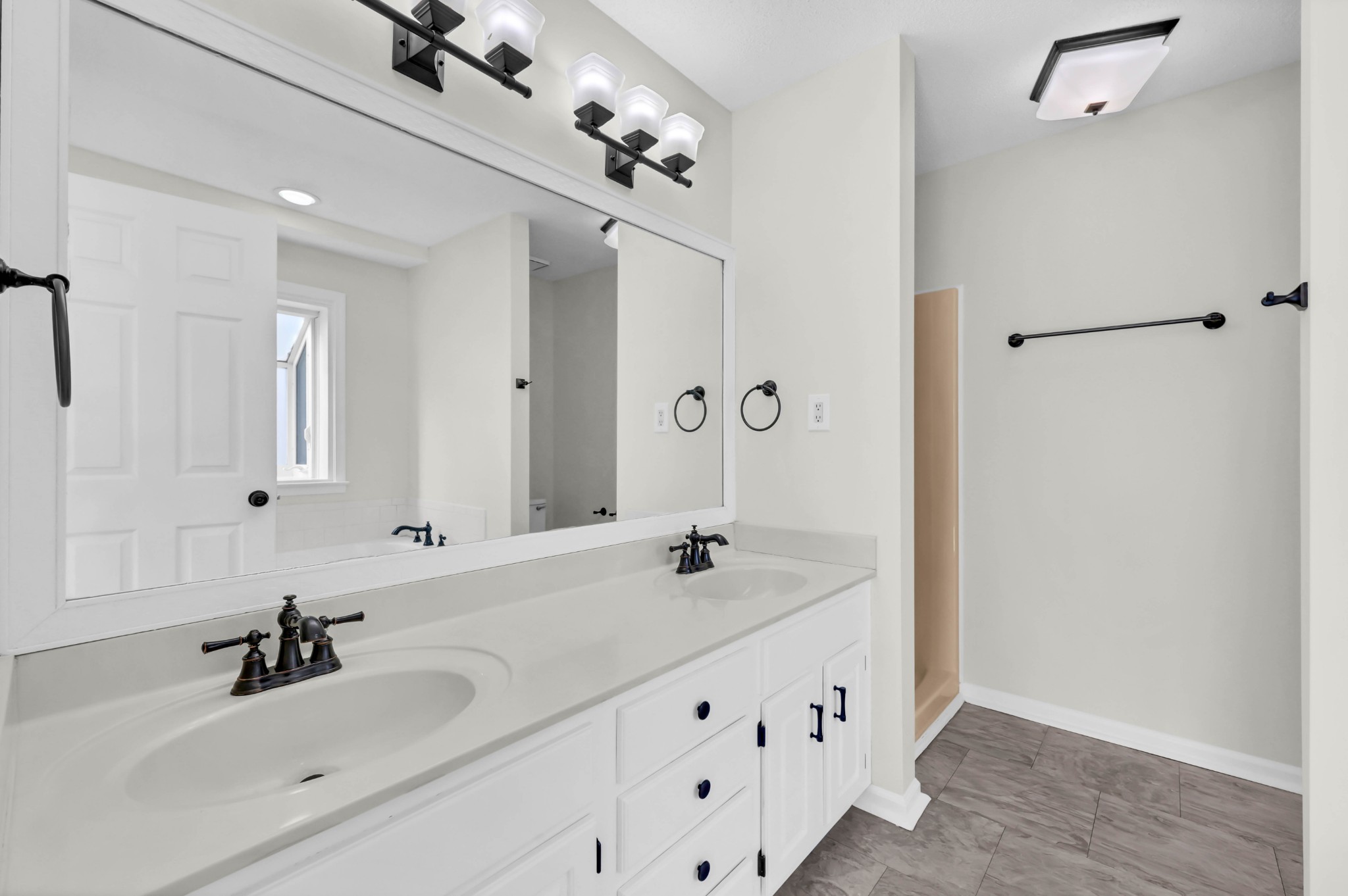 418 Martin Road Clarksville, TN 37042 - Photo 27 of 47