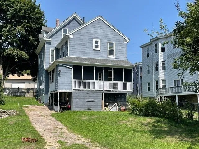 $2,100 | 348 River Street, Unit 2, Haverhill, MA 01832