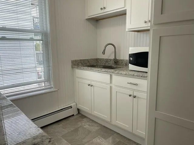 $2,100 | 348 River Street, Unit 2, Haverhill, MA 01832
