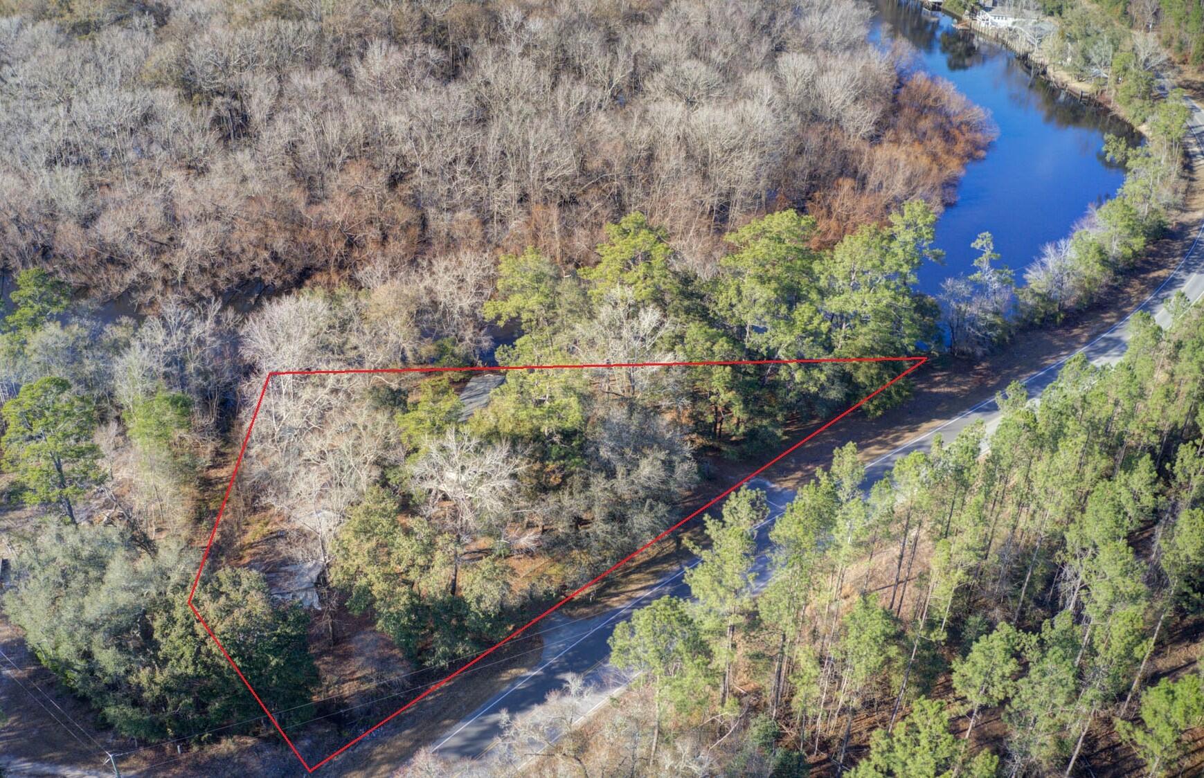 8437 Parkers Ferry Road Adams Run, SC 29426 - Photo 4 of 14 8437 Parkers Ferry Rd, Adams Run SC (8)