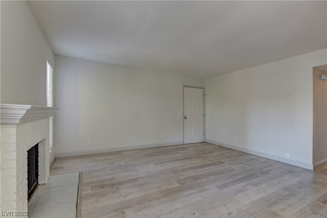 2712 Sunfish Drive, Unit A Henderson, NV 89014 - Photo 5 of 25