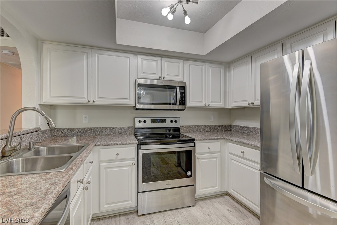 2712 Sunfish Drive, Unit A Henderson, NV 89014 - Photo 10 of 25