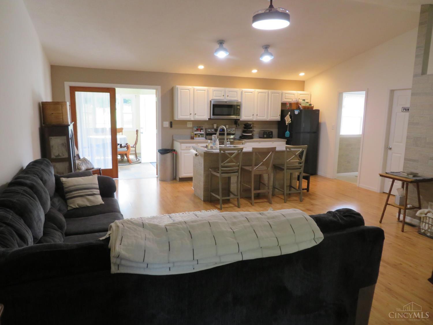 8024 Hightop Road Hillsboro, OH 45133 - Photo 18 of 97