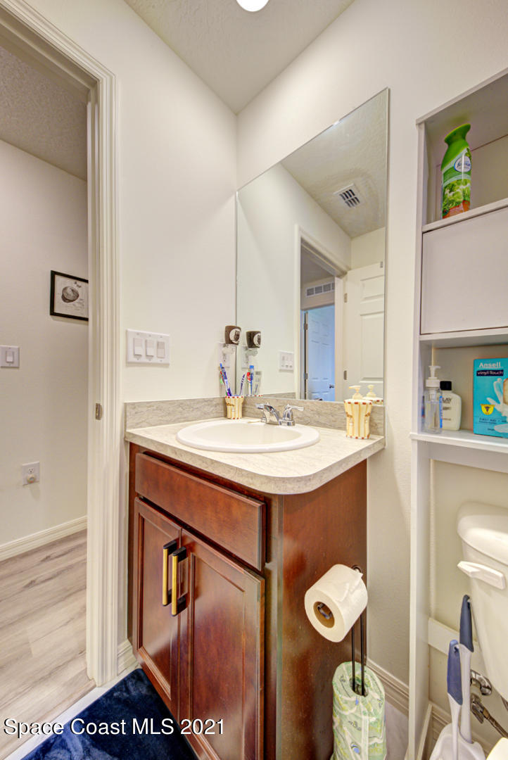 999 Commerce Road Southeast Palm Bay, FL 32909 - Photo 35 of 48 bathroom 2 vanity