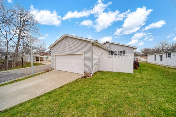 $89,900 | 701 Missouri River Drive, Adrian, MI 49221