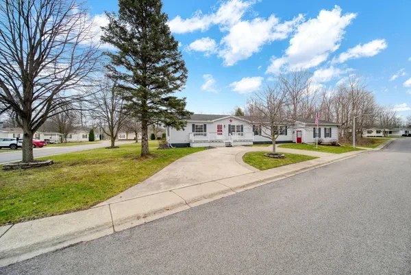 $89,900 | 701 Missouri River Drive, Adrian, MI 49221