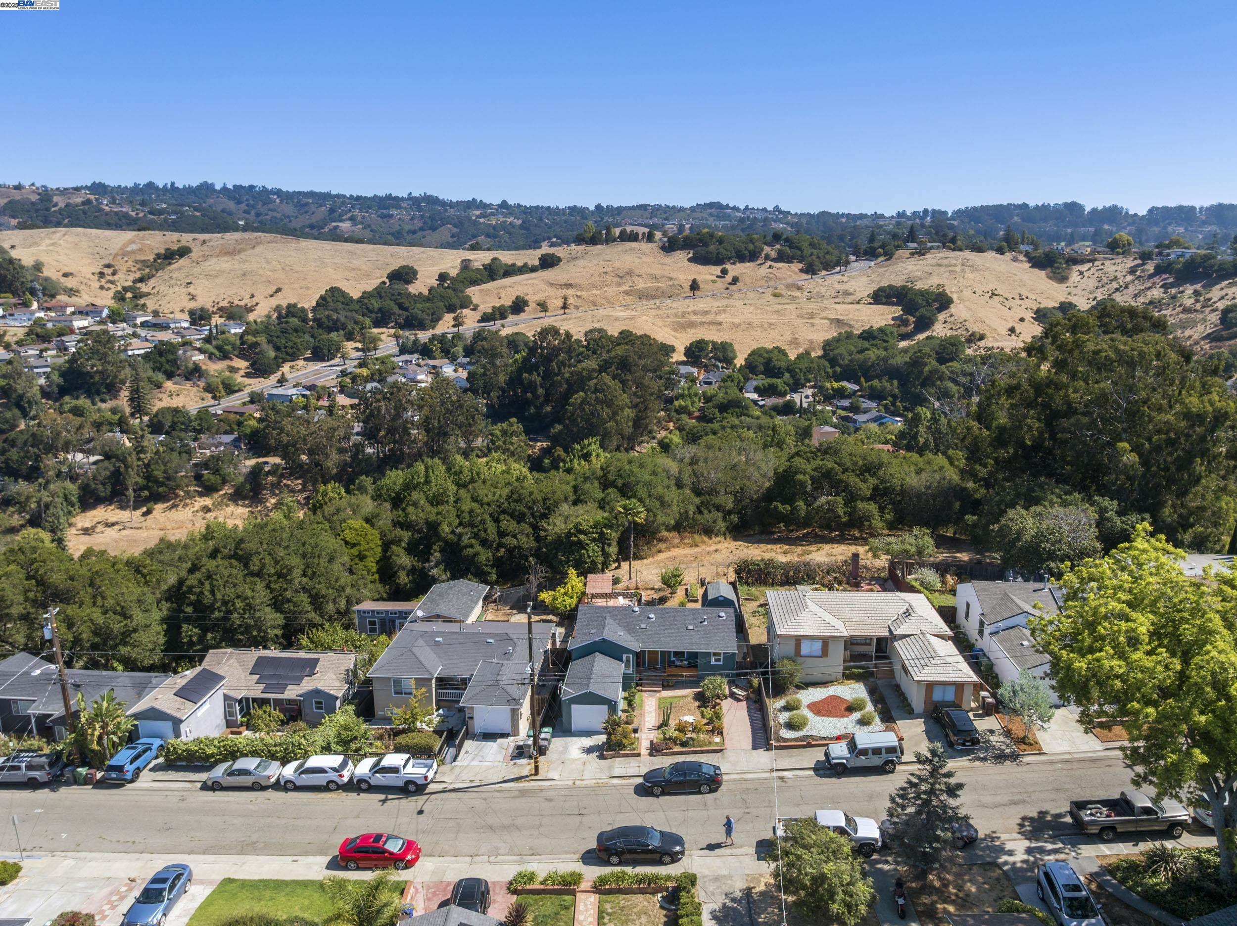 8802 Seneca Street Oakland, CA 94605 - Photo 28 of 30