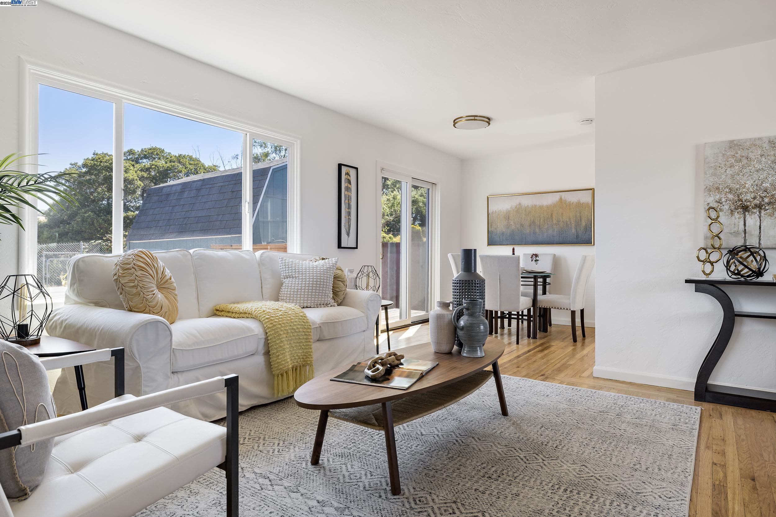 8802 Seneca Street Oakland, CA 94605 - Photo 4 of 30