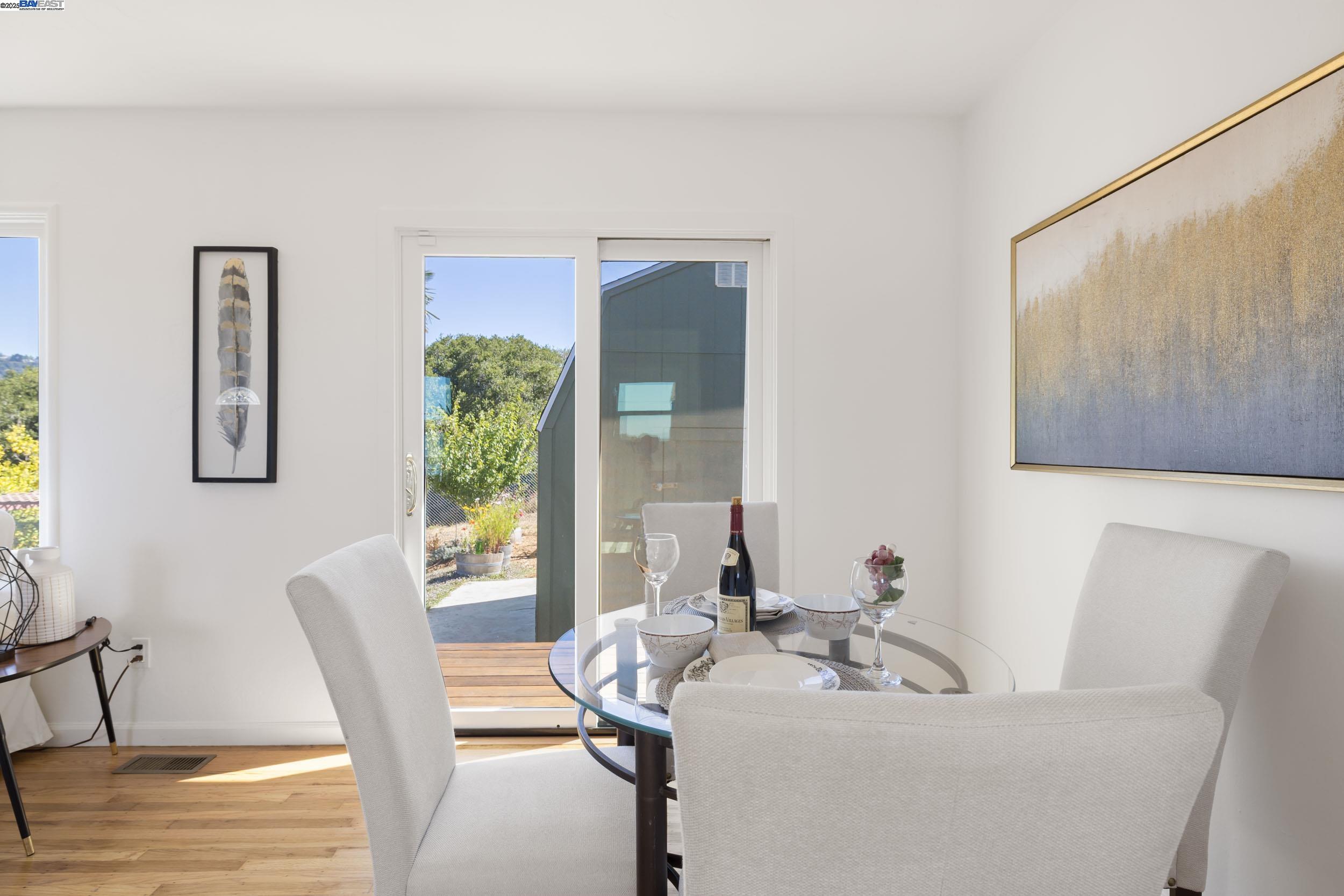 8802 Seneca Street Oakland, CA 94605 - Photo 8 of 30