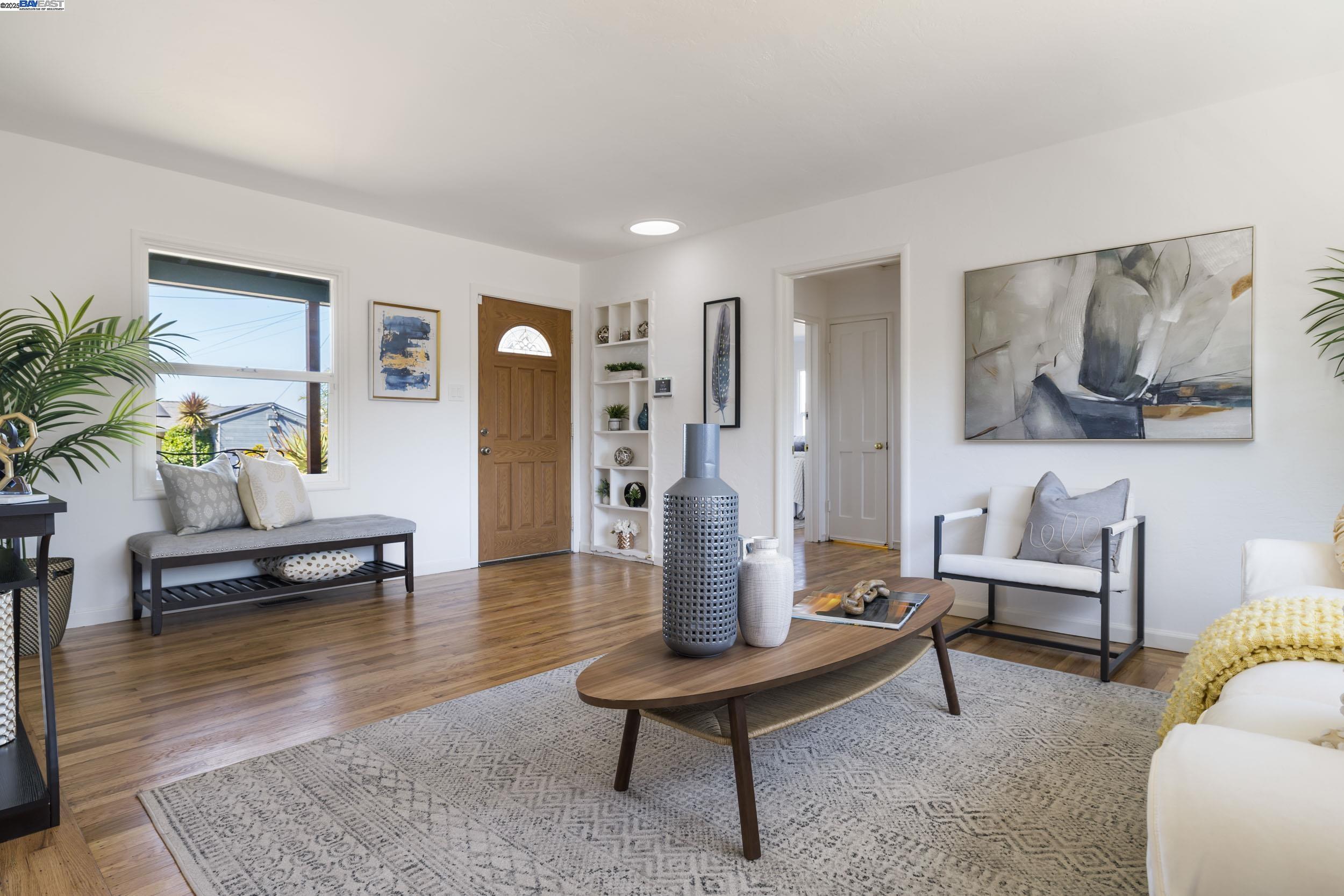 8802 Seneca Street Oakland, CA 94605 - Photo 10 of 30