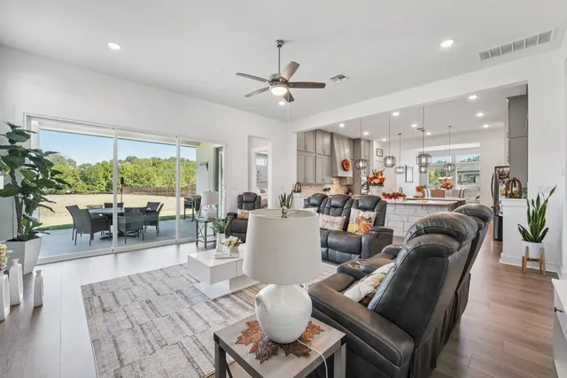 $845,000 | 149 Hamilton Branch, Liberty Hill, TX 78642