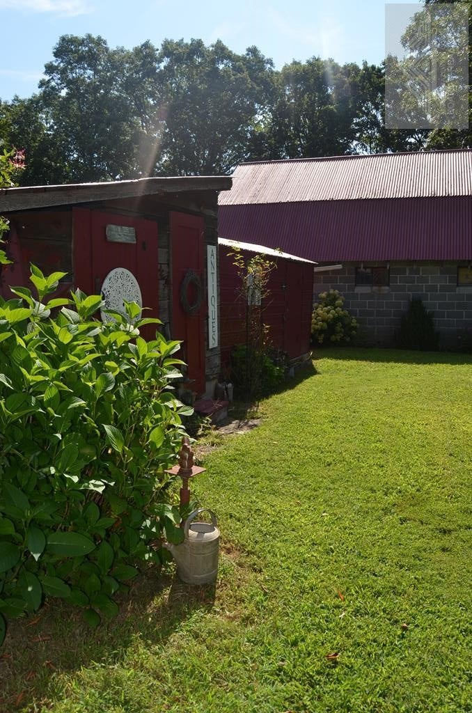 7697 Beech Run Road Hinton, WV 25951 - Photo 11 of 33 Gallery Image 11