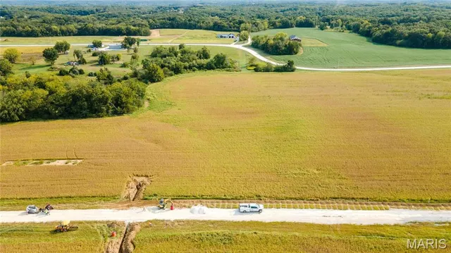 $95,000 | 107 Otto Court, Silex, MO 63377