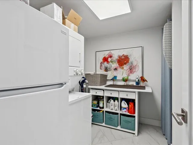 $700,000 | 900 Island Drive, Unit 503, Rancho Mirage, CA 92270