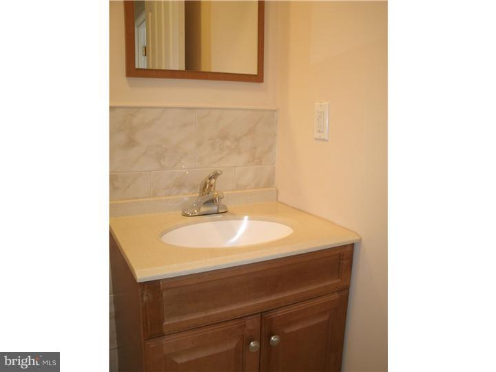 5630 Gainor Road Philadelphia, PA 19131 - Photo 14 of 22 Bathroom