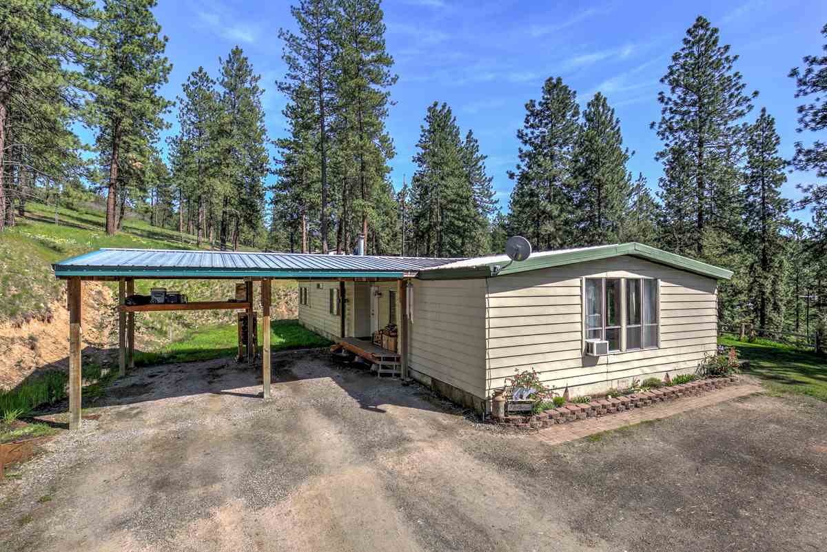 15515 East Temple Road Spokane, WA 99217 - Photo 2 of 20