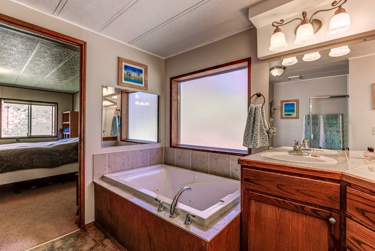 15515 East Temple Road Spokane, WA 99217 - Photo 11 of 20