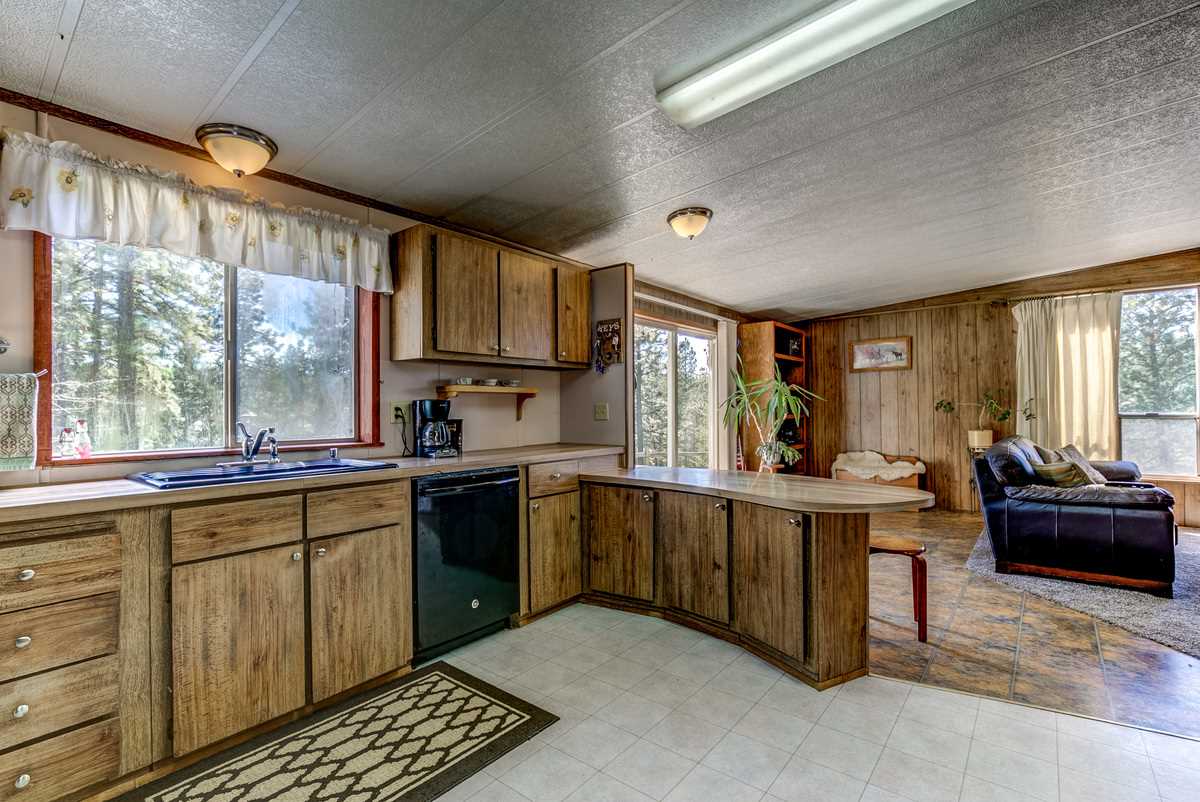 15515 East Temple Road Spokane, WA 99217 - Photo 6 of 20