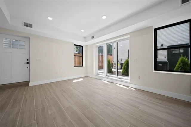 $5,995 | 27 Graham Street, Unit 1, Jersey City, NJ 07307