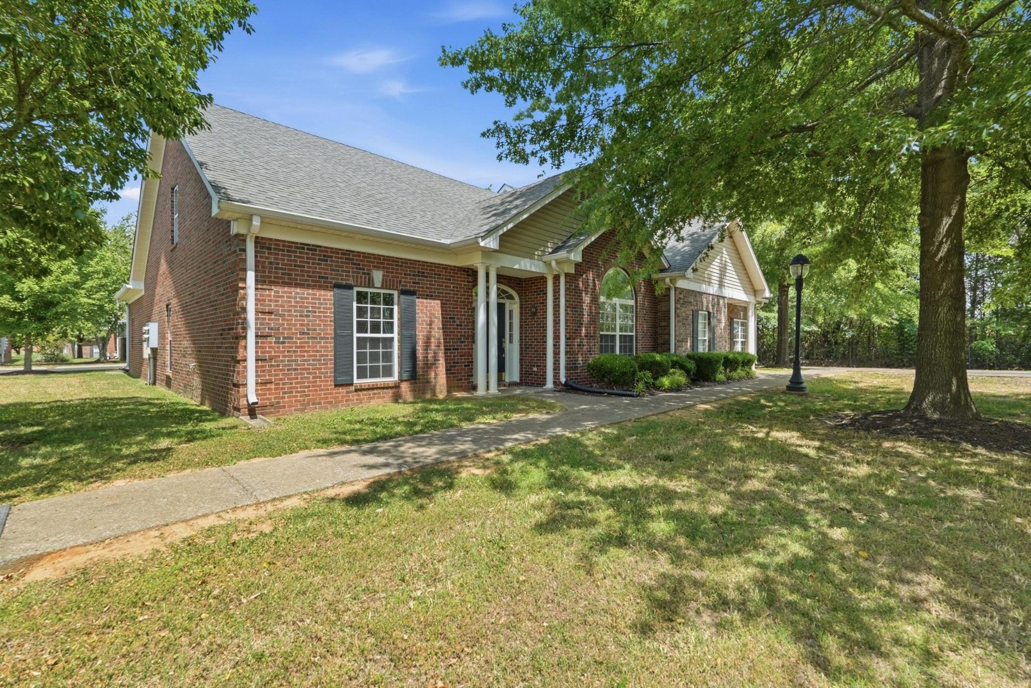 2 Hosier Court Lebanon, TN 37087 - Photo 2 of 46