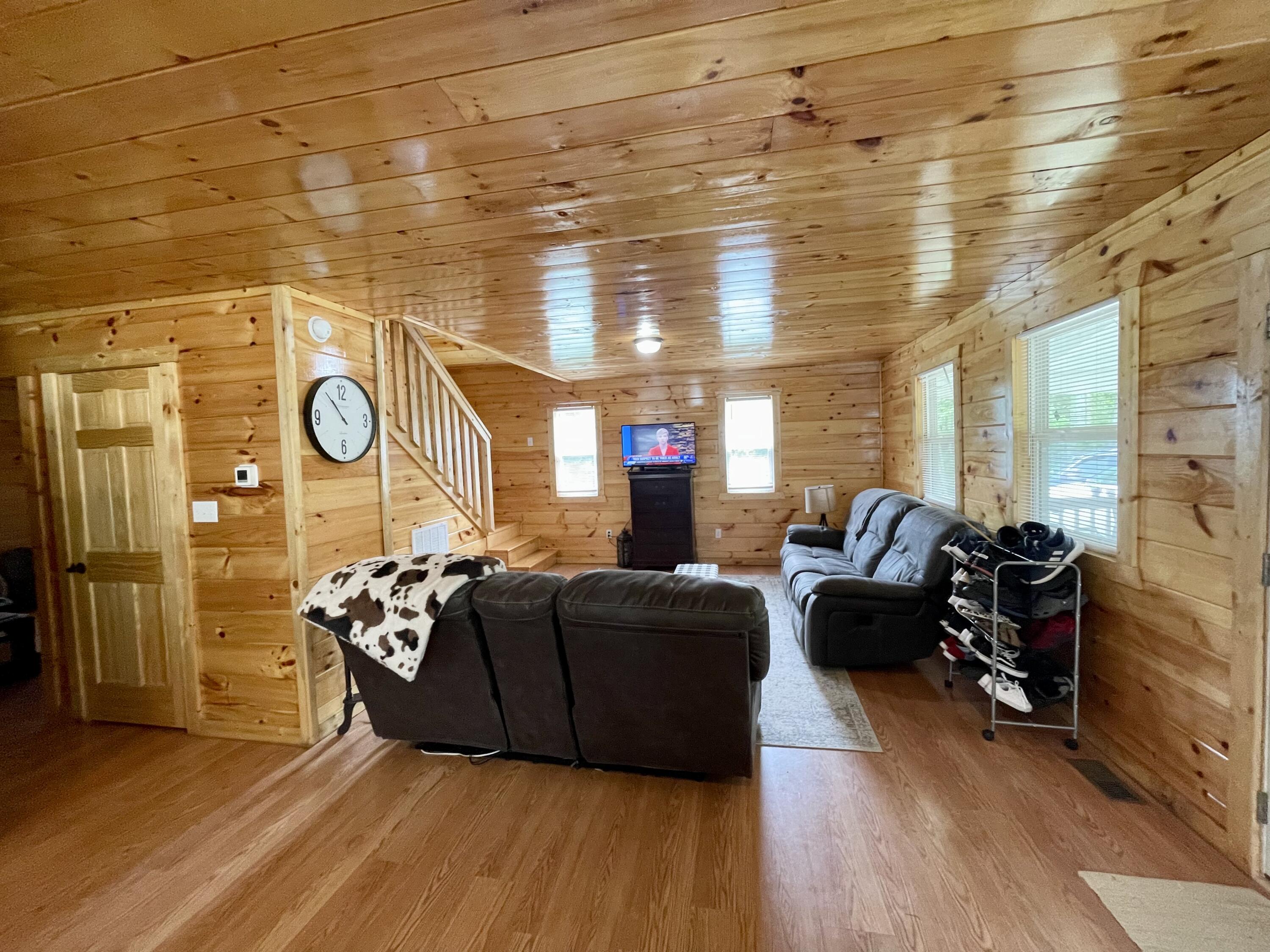 593 Low Gap Road Pine Knot, KY 42635 - Photo 15 of 40 3AA27B8E-7B84-45AB-B878-AEA19B5411BE