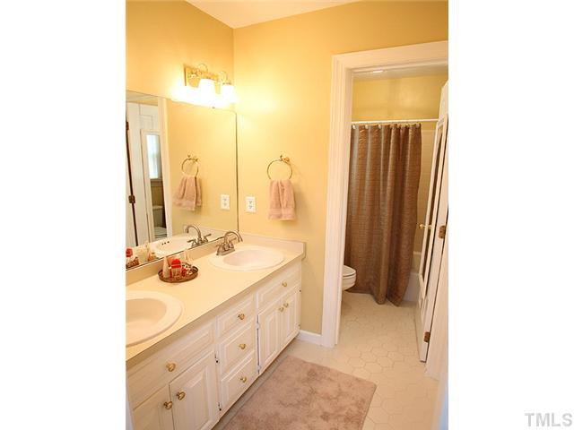 11104 Coachmans Way Raleigh, NC 27614 - Photo 8 of 14 Master Bath/Spa