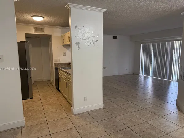 $2,550 | 15781 Southwest 106th Terrace, Unit 103, Miami, FL 33196