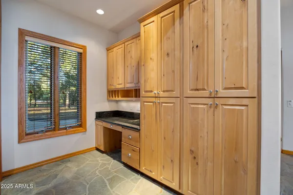 $659,000 | 2758 Caguar Circle, Overgaard, AZ 85933