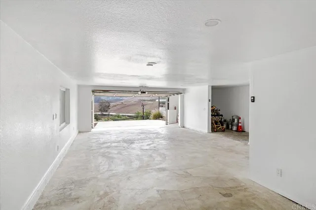 $1,749,000 | 2918 Fairview Drive, Vista, CA 92084