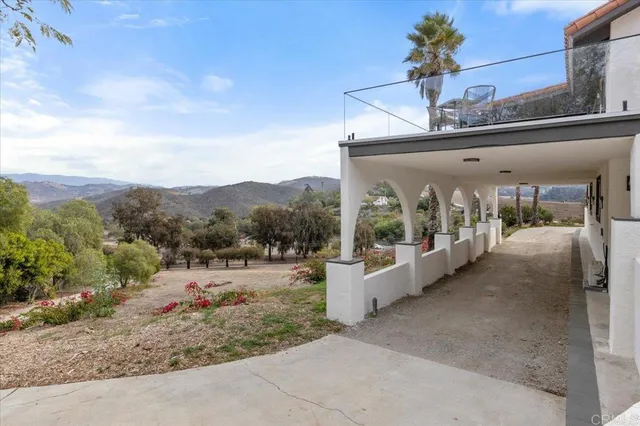 $1,749,000 | 2918 Fairview Drive, Vista, CA 92084