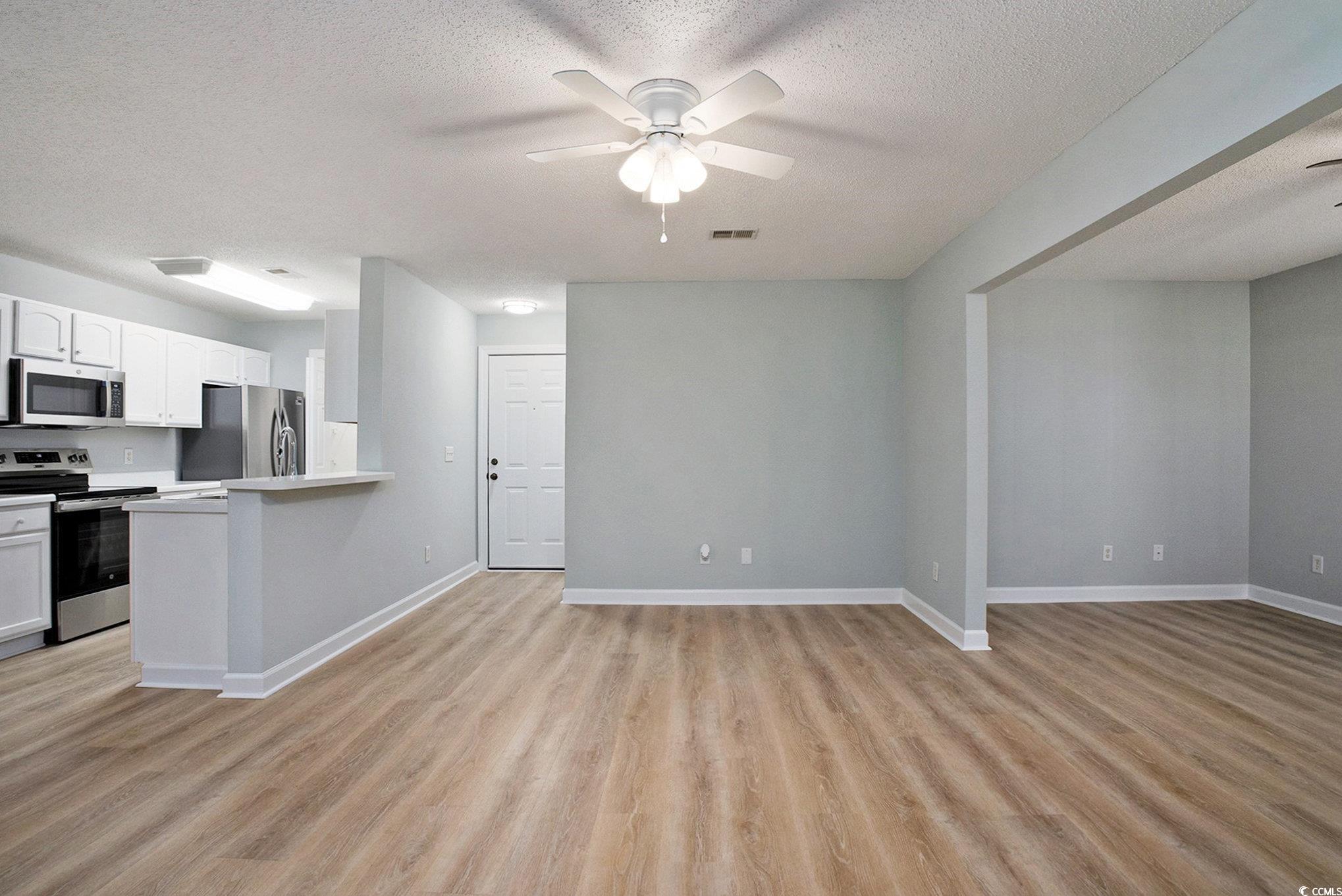 4390 Daphne Lane, Unit D Murrells Inlet, SC 29576 - Photo 5 of 34