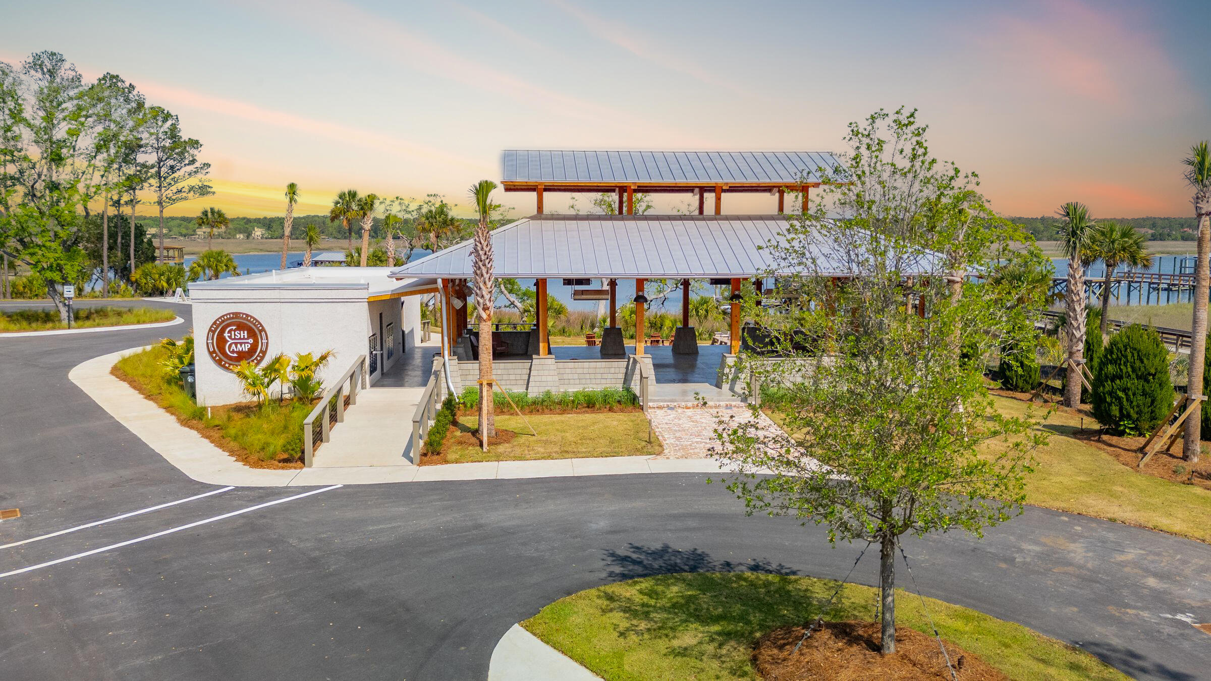 821 Roddin Street Charleston, SC 29492 - Photo 48 of 57 Fish Camp Amenity